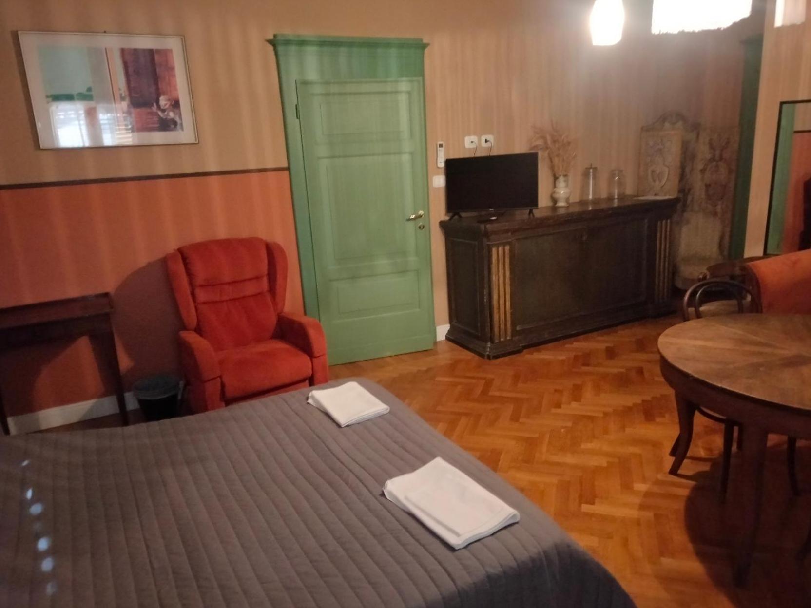 San Petronio Room And Suite Rooms - By Bolognacentro Luxuryh 外观 照片